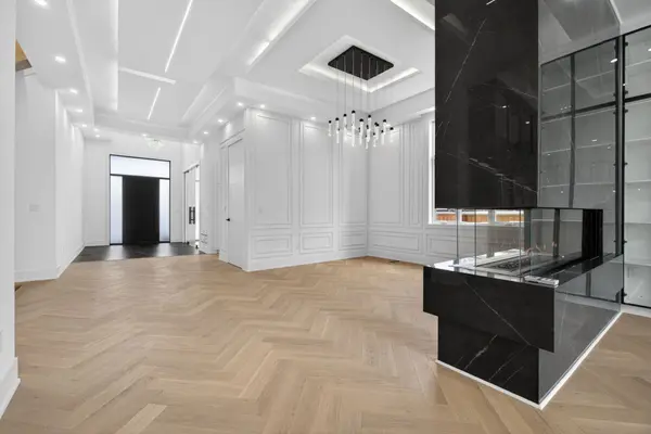 53 Celt AVE, Toronto W04, ON M6A 1H2