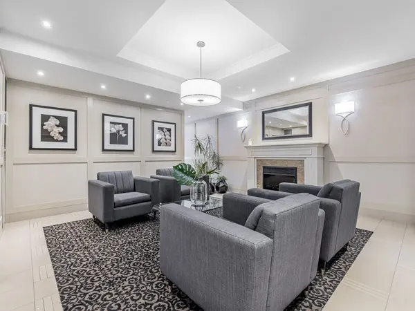 240 Scarlett RD #1309, Toronto W03, ON M6N 4X4