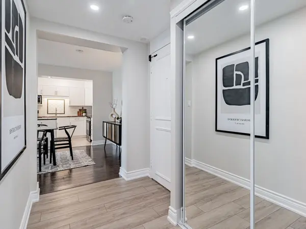 240 Scarlett RD #1309, Toronto W03, ON M6N 4X4