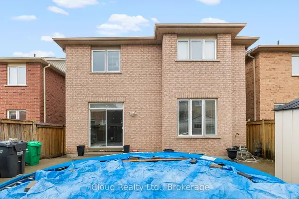 75 Iron Block DR, Brampton, ON L7A 0J1