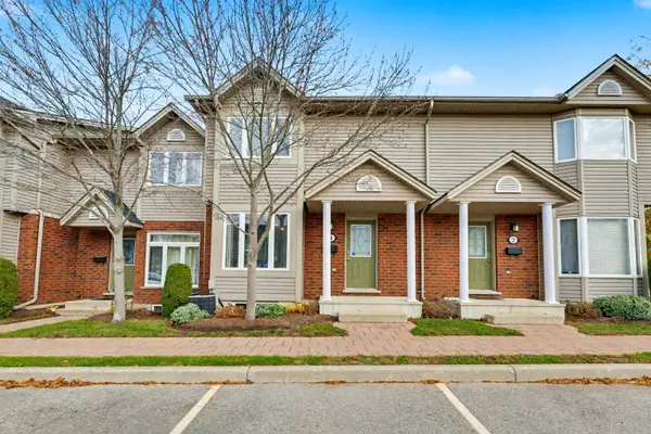 1535 Trossacks AVE #4, London North, ON N5X 4R1