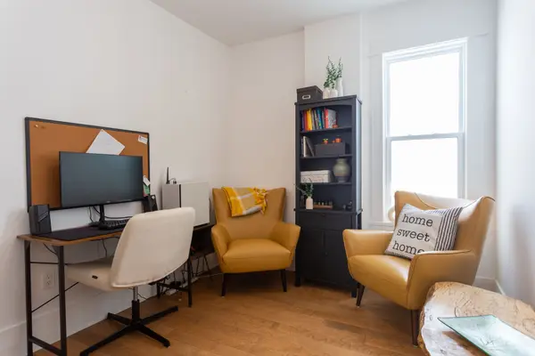 21 Maple ST, St. Thomas, ON N5R 1Y8