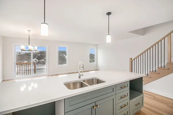 61 HELEN ST, North Stormont, ON K0A 1R0