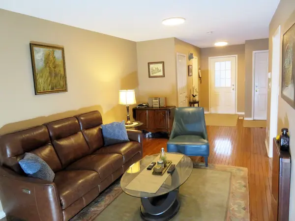 505 Proudfoot LN #25, London North, ON N6H 5N8