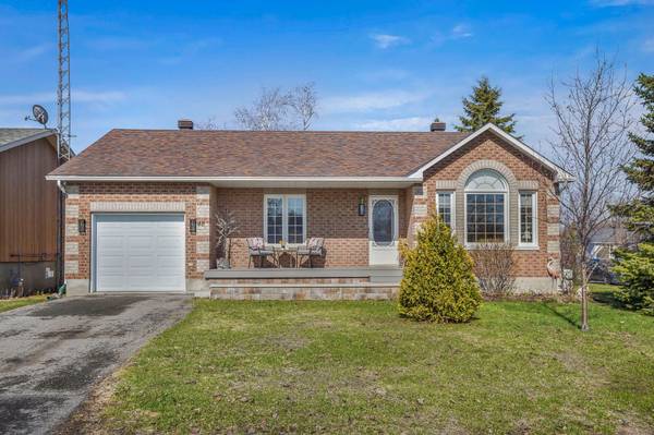 48 Stephens ST, Champlain, ON K0B 1R0