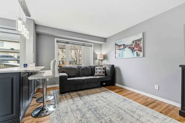 322 Copperfield CRES E, Barrhaven, ON K2J 0L2