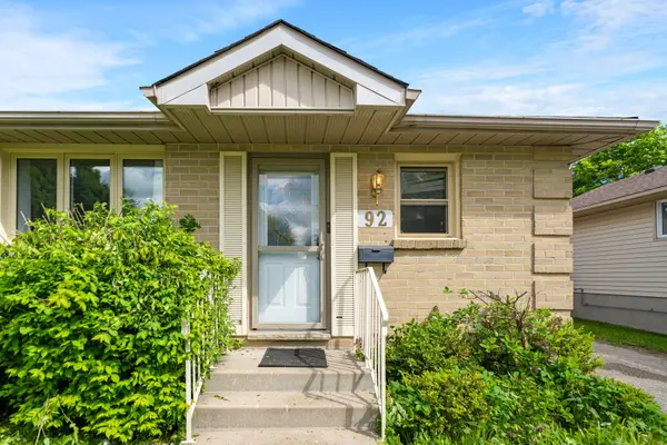 92 Ardsley RD, London North, ON N6G 3W4