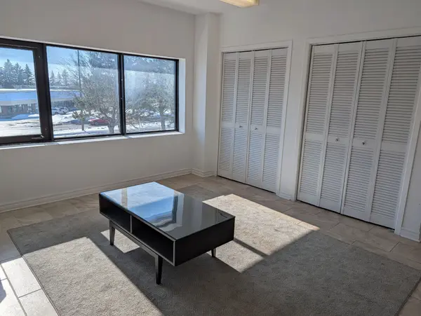 80 Terence Matthews CRES #200, Kanata, ON K2M 2B4