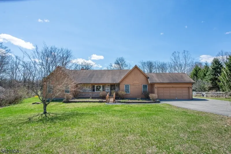 15 Mount Pleasant Rd, Knowlton Twp., NJ 07832