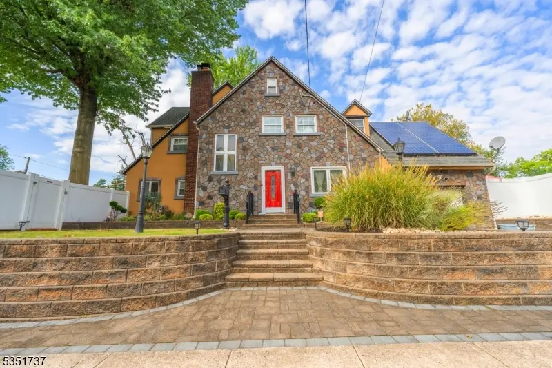 426 Walnut St, Roselle Boro, NJ 07203