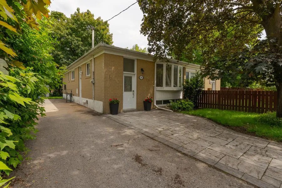 305 Blue Grass BLVD #Bsmt, Richmond Hill, ON L4C 3H3