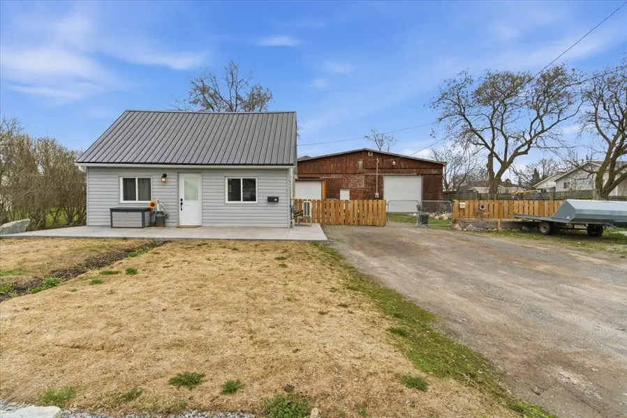 43 Centre ST, Belleville, ON K8N 4W7