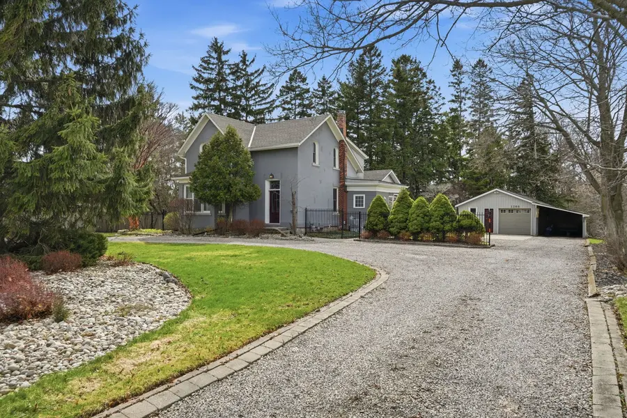 1266 Scenic DR, Hamilton, ON L9K 1J6