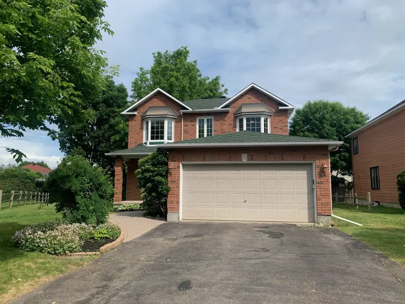 29 TAJ CT, Hunt Club - South Keys And Area, ON K1G 5K7