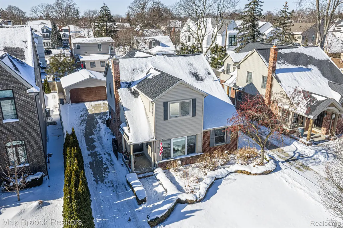 1592 Washington BLVD, Birmingham, MI 48009