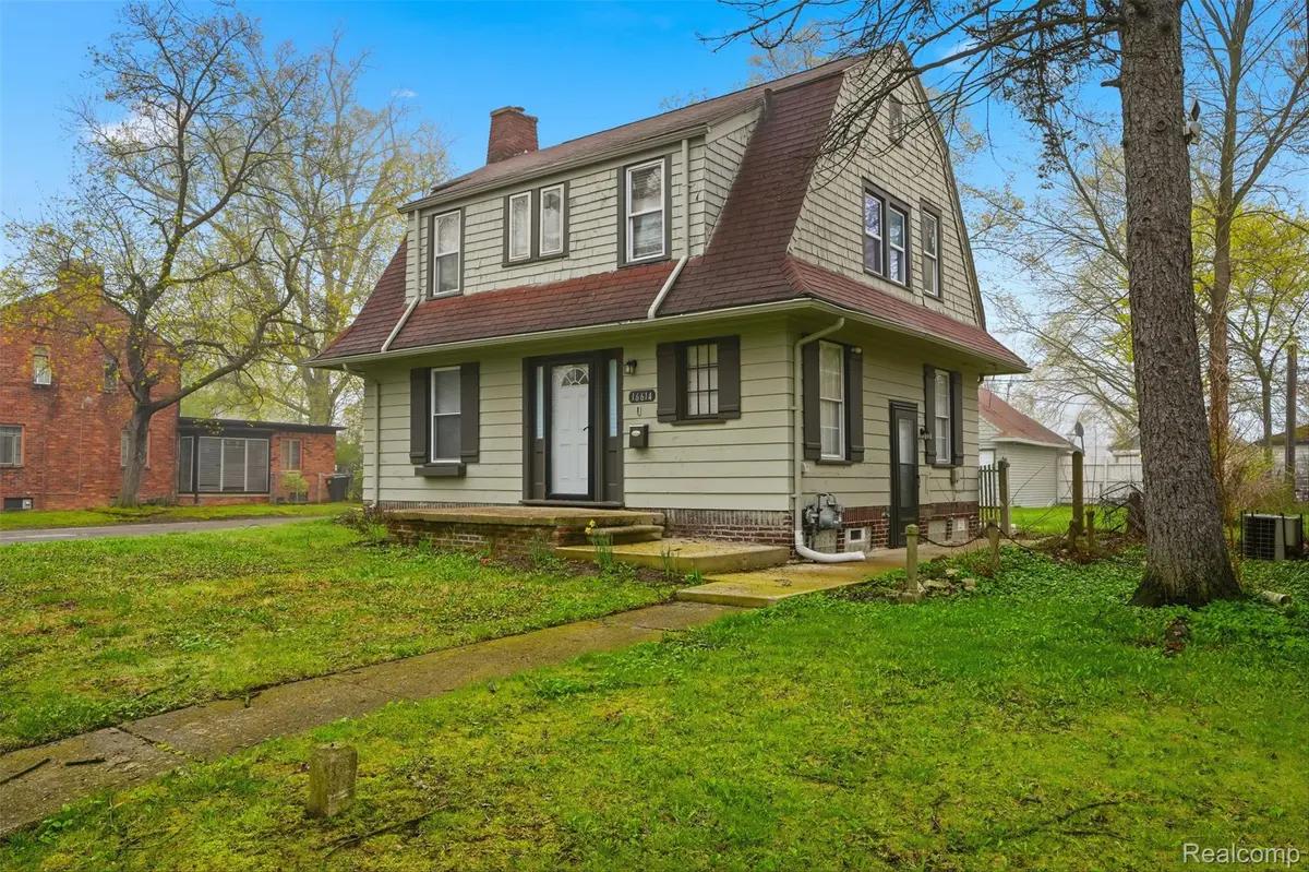 16614 Sunderland RD, Detroit, MI 48219