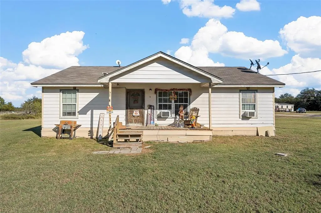 5288 Ft Graham Road, West, TX 76691