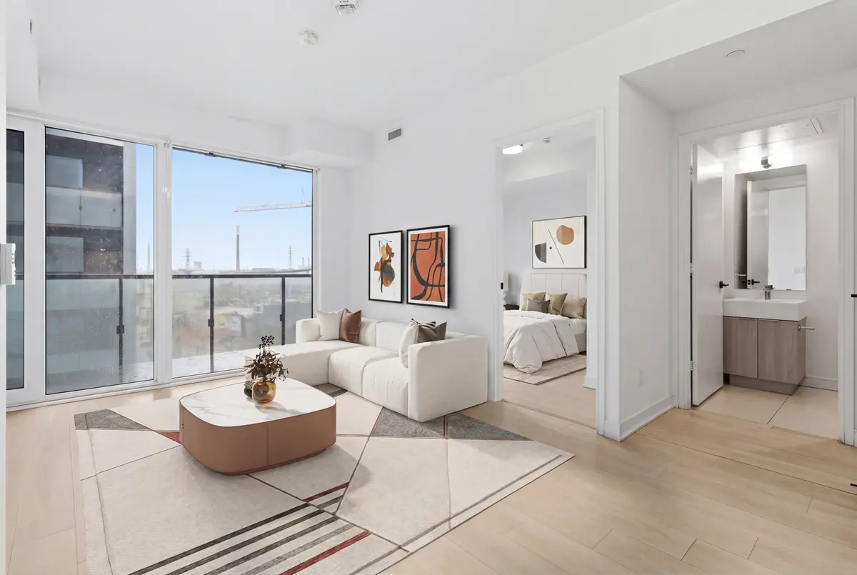 35 Rolling Mills RD #S451, Toronto C08, ON M5A 0V6