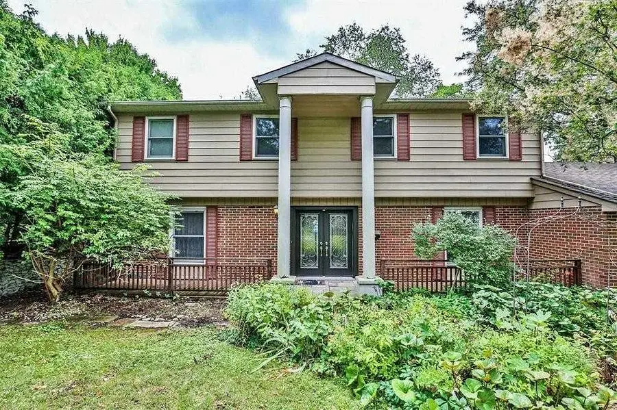 1 Park Brook PL, Markham, ON L3T 2J9