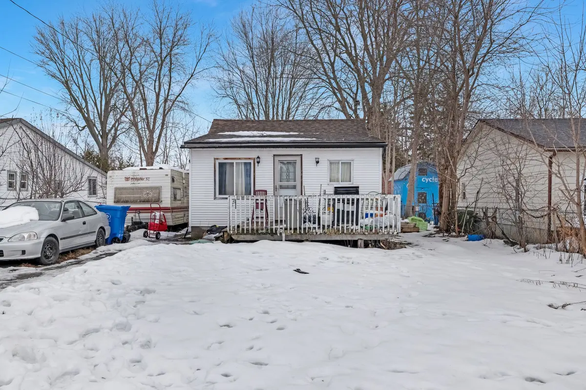 765 Sedore AVE, Georgina, ON L0E 1S0