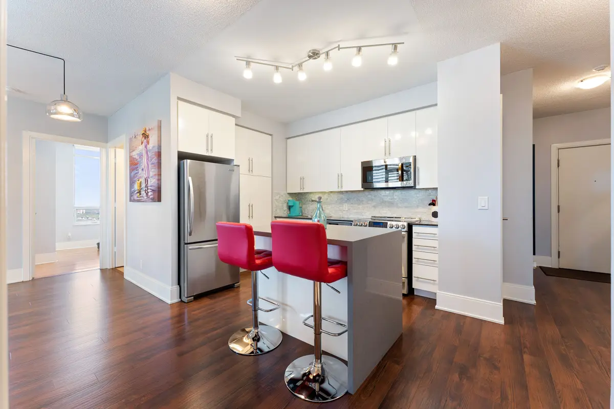 330 Burnhamthorpe RD W #2604, Mississauga, ON L5C 4P4