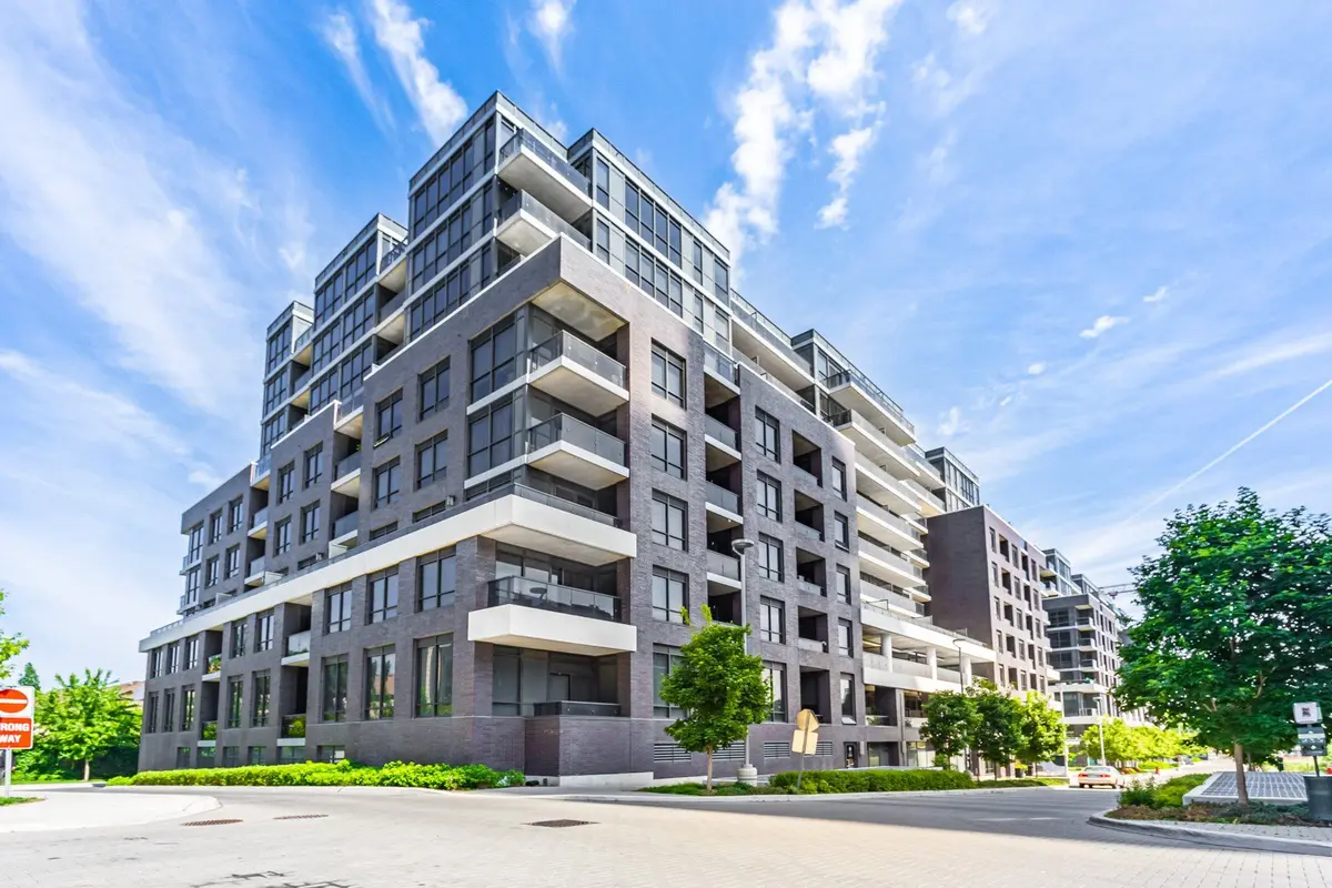 26 Gibbs RD #634, Toronto W08, ON M9B 0E3