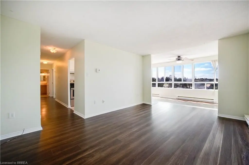 65 Highland CRES #501, Kitchener, ON N2M 5M8