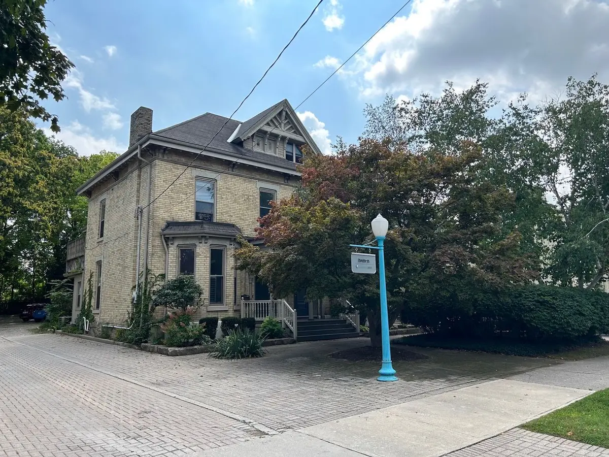 359 Princess AVE #Apt 3, London East, ON N6B 2A7