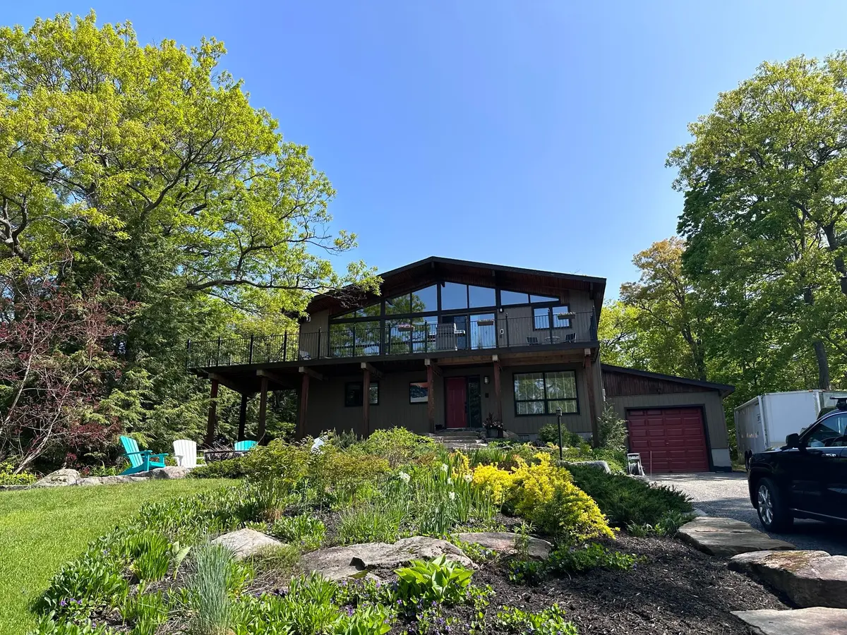 165 Golden Pheasant DR, Huntsville, ON P1H 1B3