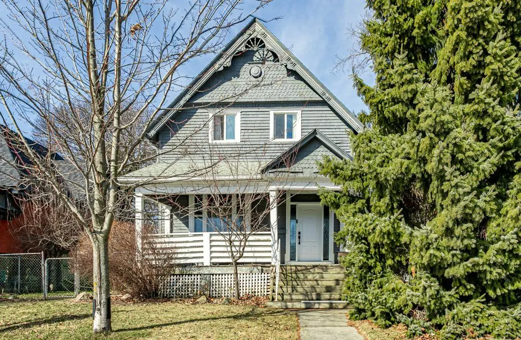 52 Princess AVE, St. Thomas, ON N5R 2V7