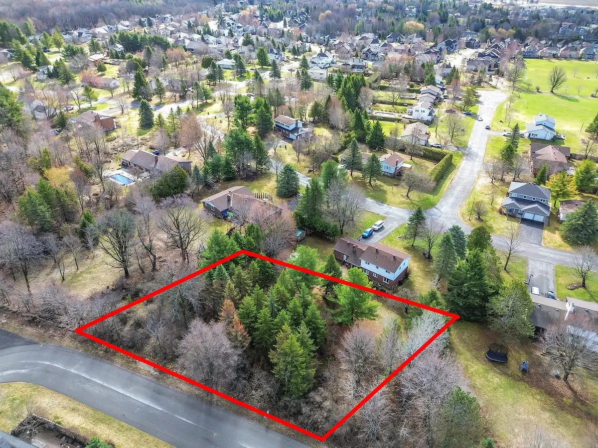 160 Juanita AVE, Carp - Huntley Ward, ON K0A 1L0