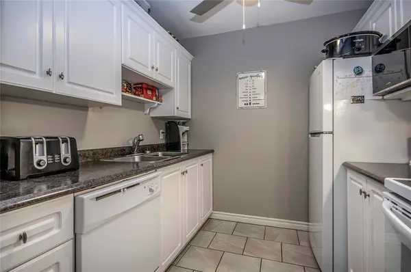 11 Janeway Place #202, St. Johns, NL a1a1r7