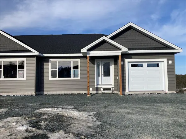 15 Nextor Place, Conception Bay South, NL A1X 0M3