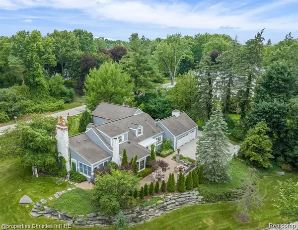 275 BARDEN RD, Bloomfield Hills, MI 48304