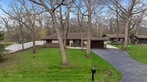 5816 N Fair Oaks Drive, Davis Junction, IL 61020