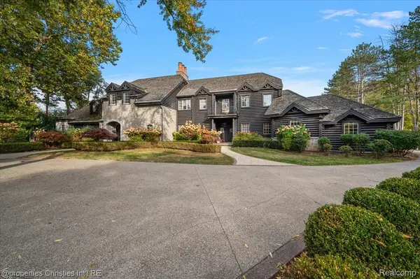 3701 Northwood, West Bloomfield Charter Township, MI 48324