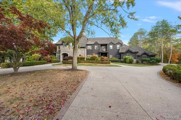 3701 Northwood, West Bloomfield Charter Township, MI 48324