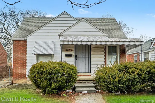 8435 Warwick ST, Detroit, MI 48228