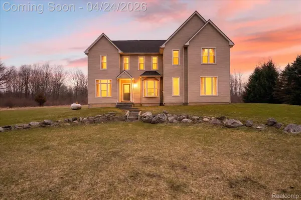 5640 Fisher RD, Oceola Township, MI 48855