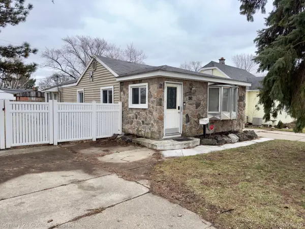 8320 Robindale AVE, Dearborn Heights, MI 48127