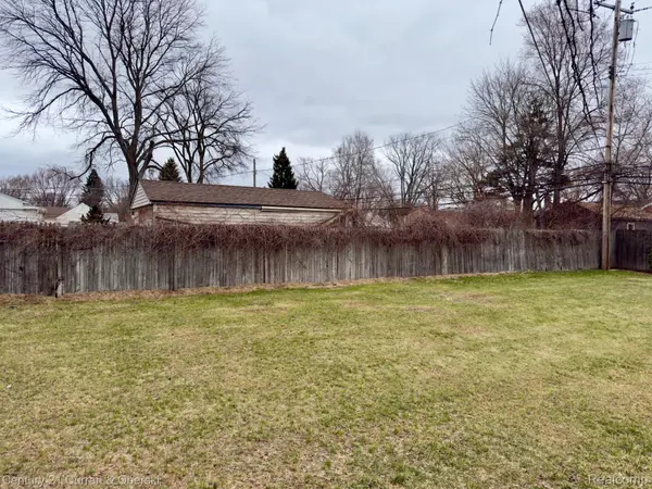 8320 Robindale AVE, Dearborn Heights, MI 48127