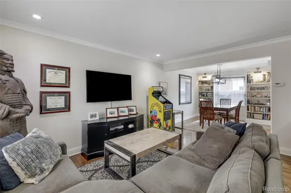 723 N Old Woodward AVE #5, Birmingham, MI 48009