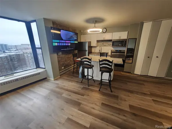 8200 Jefferson AVE #1201, Detroit, MI 48214