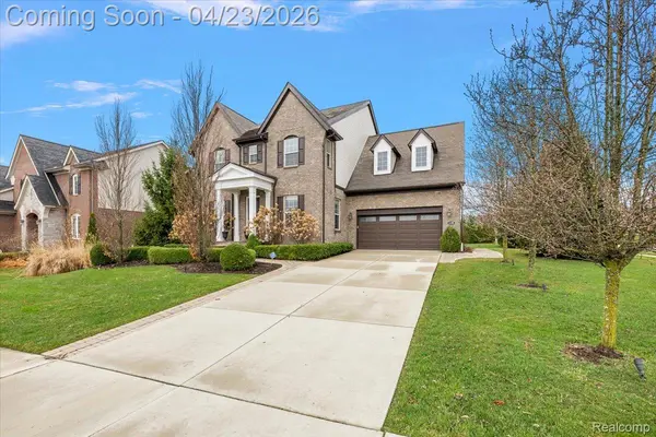 1138 Pembroke DR, Rochester Hills, MI 48307