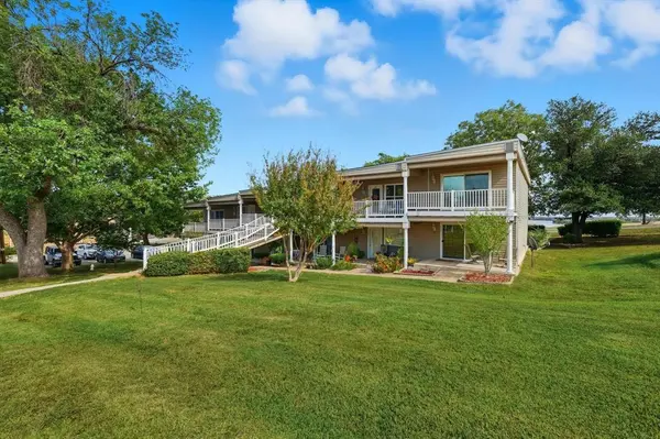 81 Runaway Bay Drive #220, Runaway Bay, TX 76426