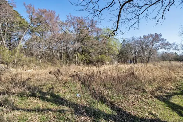 4185 Rock Creek Road, Whitesboro, TX 76273