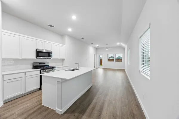 519 Towerglen Drive, Mckinney, TX 75071