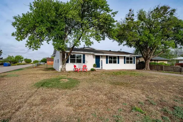 912 S Anson Street, Stamford, TX 79553