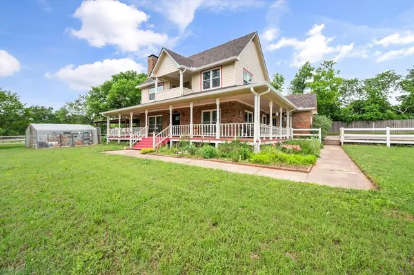 2 Carrol Price Court #A, Mansfield, TX 76063