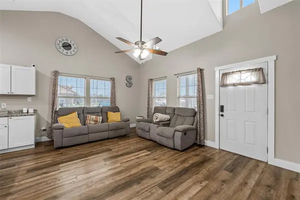 106 Moore Street, Itasca, TX 76055